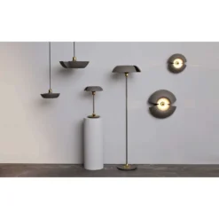 Cycnus Tafellamp Taupe/Gold - AYTM - Koop Online 8 Cycnus Tafellamp Taupe/Gold - AYTM - Koop Online -Woonverlichting Winkel 507099001014 bord taupe gold aytm3