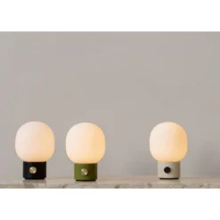 JWDA Portable Taffellamp Black - Menu - Koop Online -Woonverlichting Winkel 5709262064700jwda table lamp portable black3