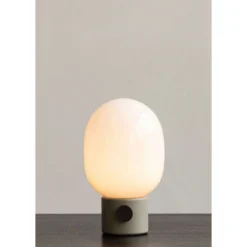 JWDA Taffellamp Grey - Menu - Koop Online -Woonverlichting Winkel 5709262073917jwda table lamp grey3