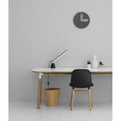 Acrobat Tafellamp Zwart - Normann Copenhagen - Koop Online -Woonverlichting Winkel 571239600165720acrobat20bord20lampe20sort20normann 6