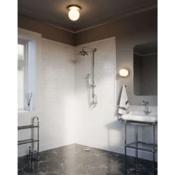 Liila 1 Large Wandlamp/Plafondlamp Nordic Gold/Opal White - Nuura - Koop Online -Woonverlichting Winkel 5713839001586liila 1 vaeg loft ip44 large opal white nordic gold nuura5