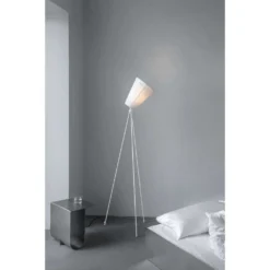 Oslo Wood Vloerlamp Staal/Olive - Northern - Koop Online -Woonverlichting Winkel 8200900092439oslo wood gulv staal olive northern5