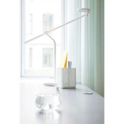 Flow Tafellamp Wit - Normann Copenhagen - Koop Online -Woonverlichting Winkel Flo hite 2