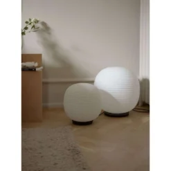 Lantern Globe Vloerlamp - New Works - Koop Online -Woonverlichting Winkel NE ORKS TERRA A Residence for Grounding 273