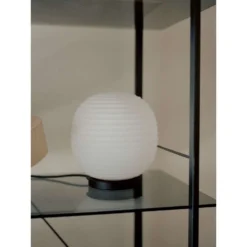 Lantern Globe Tafellamp Small - New Works - Koop Online -Woonverlichting Winkel NE ORKS TERRA A Residence for Grounding 65