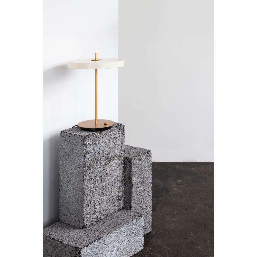 Asteria Tafellamp Pearl White - UMAGE - Koop Online 6 Asteria Tafellamp Pearl White - UMAGE - Koop Online - Afbeelding 6